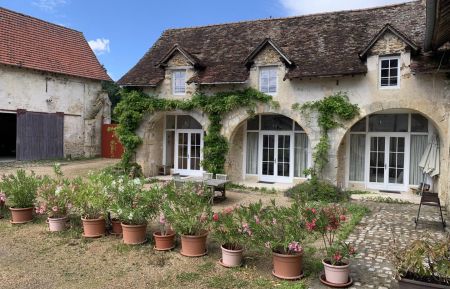 G&icirc;te n&deg;150 Fr&eacute;mainville - Val d'Oise - G&icirc;te situ&eacute; dans une cour carr&eacute;e &agrave; proximit&eacute; de la maison des propri&eacute;taires