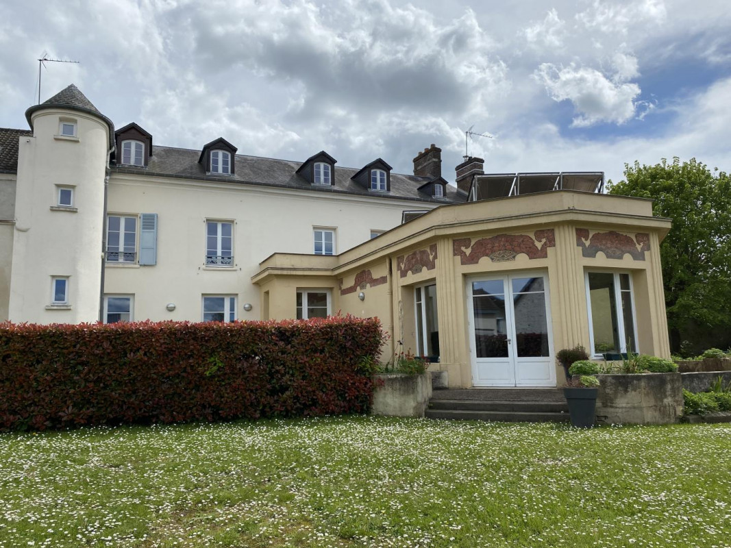 photo 0