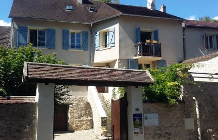 Chambre d'h&ocirc;tes n&deg;30074 Vienne-en-Arthies - Val d'Oise - Fa&ccedil;ade de la Villa
